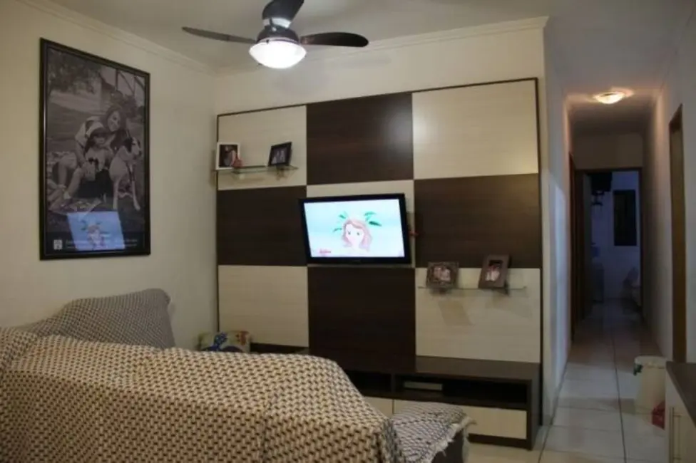Foto 3 de Casa com 3 quartos à venda, 80m2 em Parque Paduan, Taubate - SP
