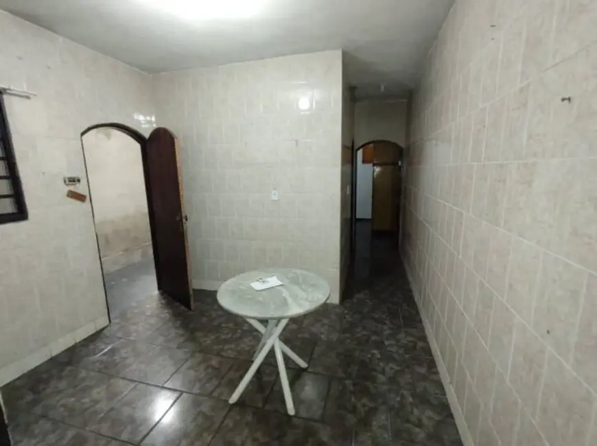 Foto 5 de Casa com 2 quartos à venda, 125m2 em Esplanada Santa Terezinha, Taubate - SP