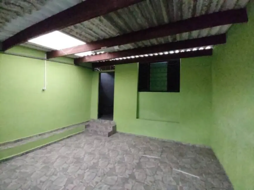 Foto 2 de Casa com 2 quartos à venda, 125m2 em Esplanada Santa Terezinha, Taubate - SP