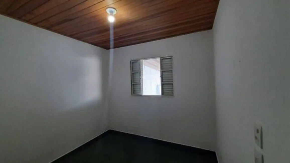 Casa com 3 quartos à venda, 160m2 em Residencial Vale das Acácias, Pindamonhangaba - SP - imagem 6 Foto 6 de Casa com 3 quartos à venda, 160m2 em Residencial Vale das Acácias, Pindamonhangaba - SP