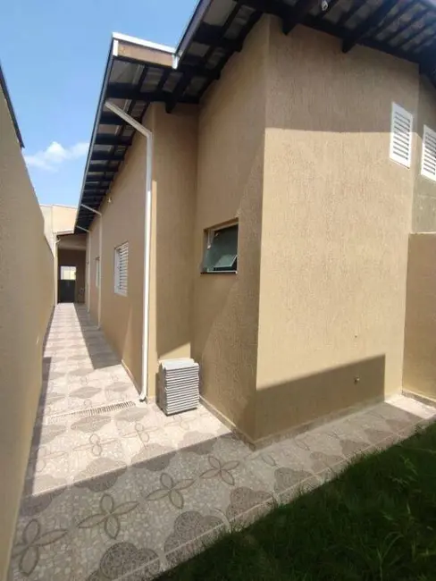 Foto 3 de Casa com 3 quartos à venda, 150m2 em Vista Alegre, Taubate - SP
