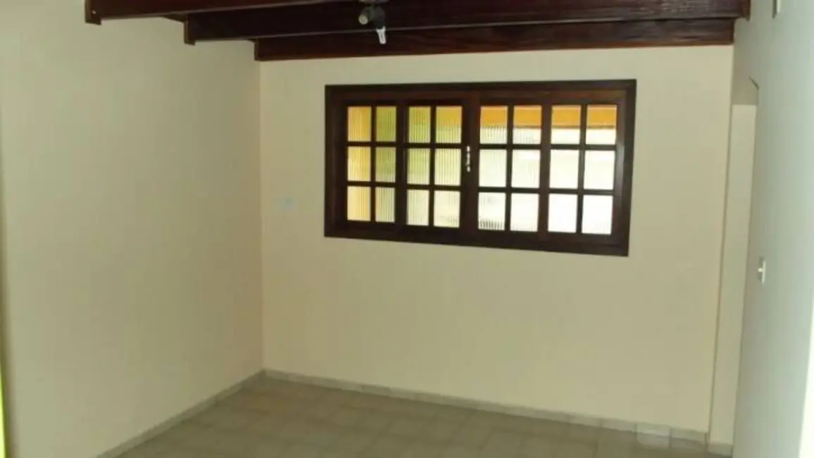 Foto 6 de Sobrado com 4 quartos à venda, 212m2 em Centro, Ubatuba - SP