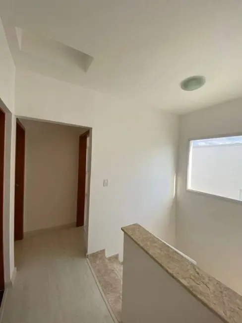 Foto 3 de Sobrado com 3 quartos à venda, 128m2 em Vila Areao, Taubate - SP