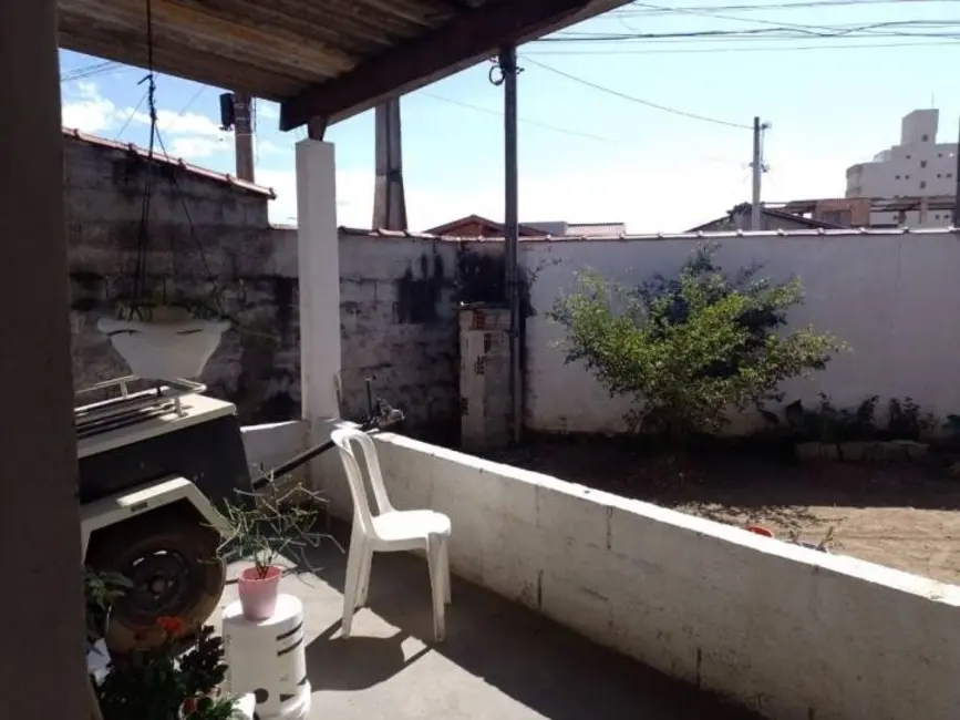 Foto 4 de Casa com 3 quartos à venda, 86m2 em Vila Marly, Taubate - SP