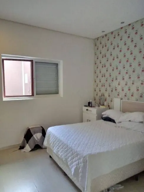 Foto 3 de Casa com 3 quartos à venda, 150m2 em Tremembe - SP