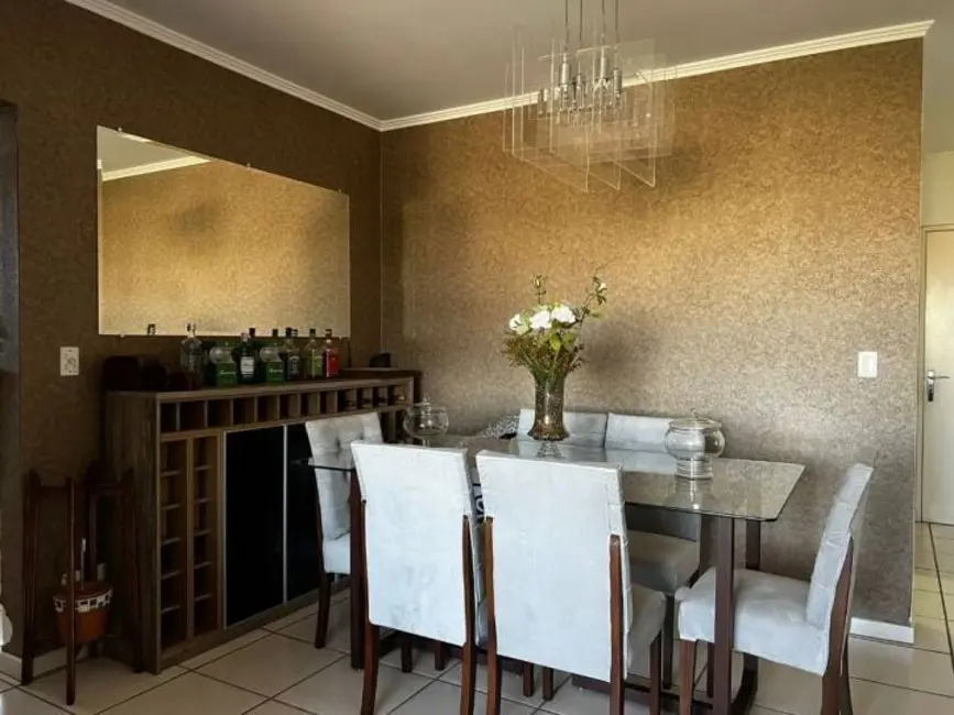 Foto 3 de Apartamento com 2 quartos à venda, 72m2 em Vila São Geraldo, Taubate - SP