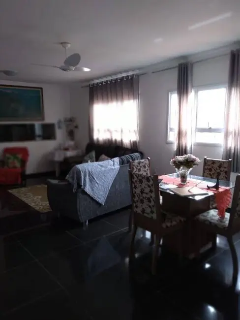 Foto 8 de Casa com 3 quartos à venda, 162m2 em Vila São José, Taubate - SP