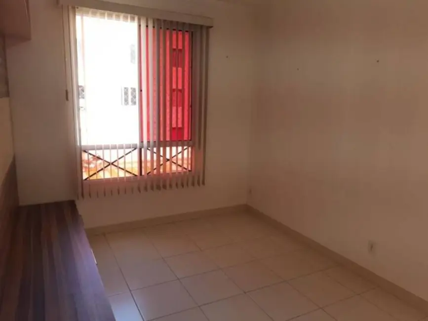 Foto 6 de Apartamento com 2 quartos à venda, 44m2 em Jardim Jaraguá, Taubate - SP
