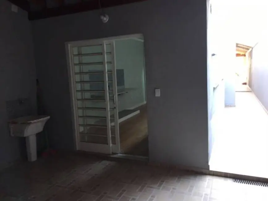Foto 6 de Sobrado com 3 quartos à venda, 110m2 em Piracangaguá, Taubate - SP