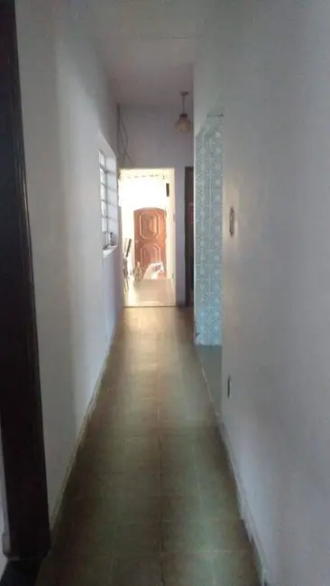 Foto 9 de Casa com 4 quartos à venda, 270m2 em Parque São Jorge, Taubate - SP