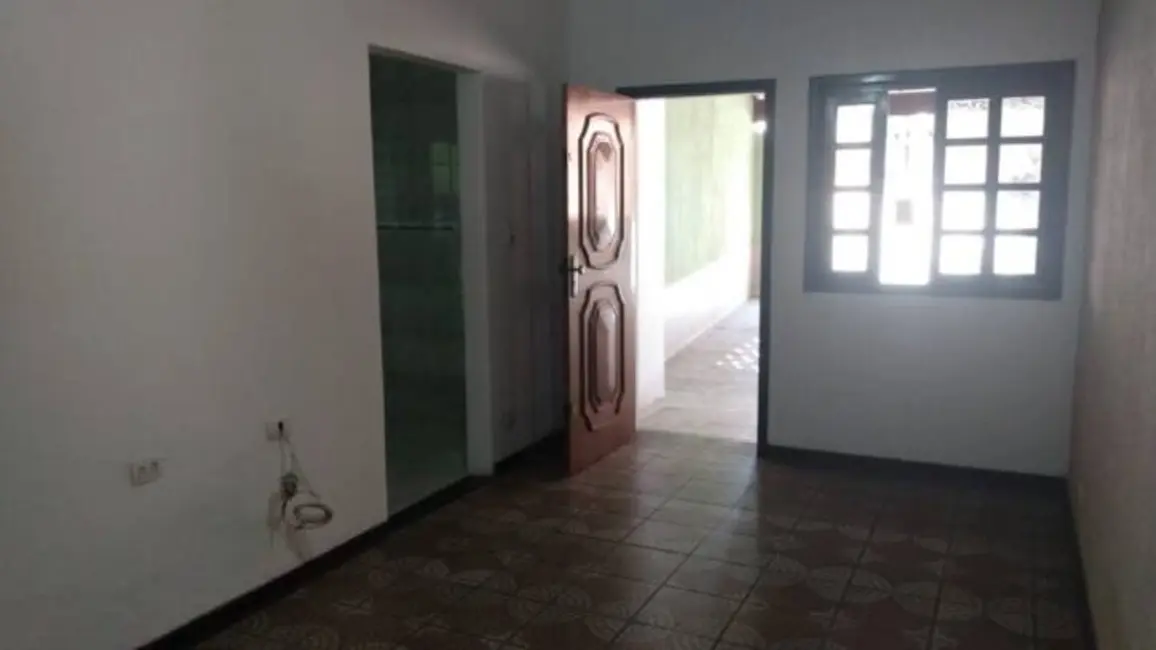 Foto 8 de Casa com 4 quartos à venda, 240m2 em Jardim Ana Emilia, Taubate - SP