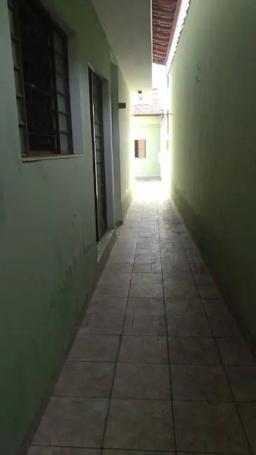 Foto 6 de Casa com 4 quartos à venda, 240m2 em Jardim Ana Emilia, Taubate - SP