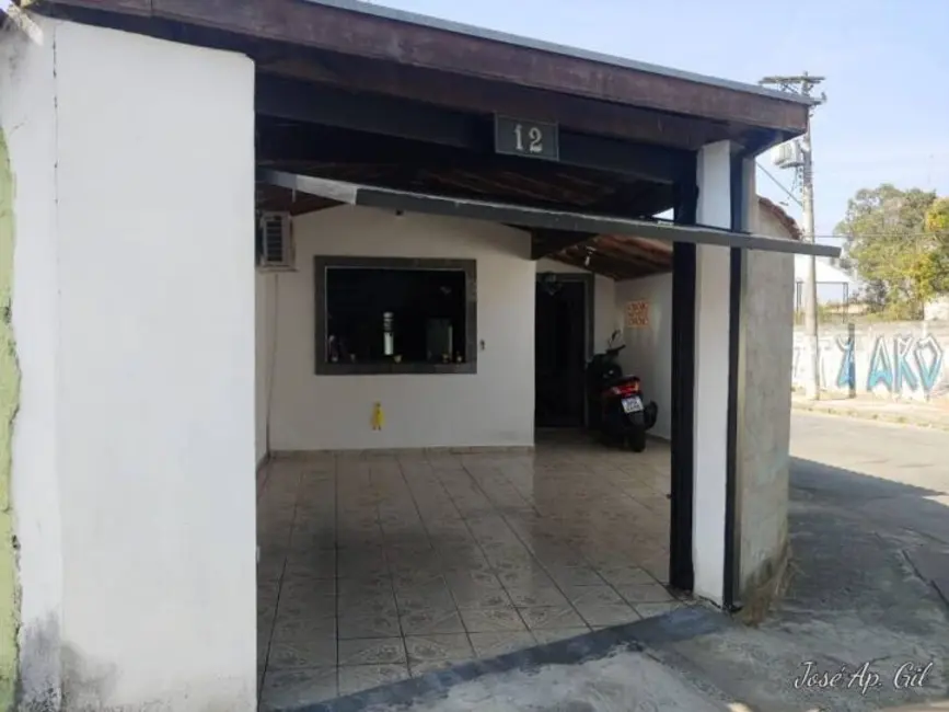Foto 2 de Casa com 3 quartos à venda, 75m2 em Conjunto Habitacional C.D.H.U., Taubate - SP