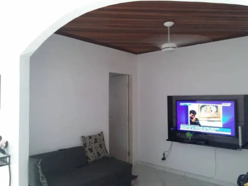 Foto 8 de Casa com 3 quartos à venda, 75m2 em Conjunto Habitacional C.D.H.U., Taubate - SP