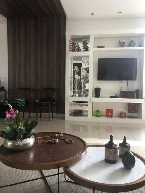 Foto 6 de Sobrado com 4 quartos à venda, 350m2 em Vila Costa, Taubate - SP