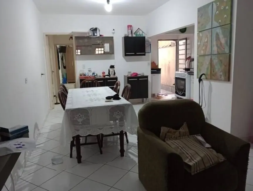 Foto 2 de Casa com 2 quartos à venda, 125m2 em Parque Senhor do Bonfim, Taubate - SP