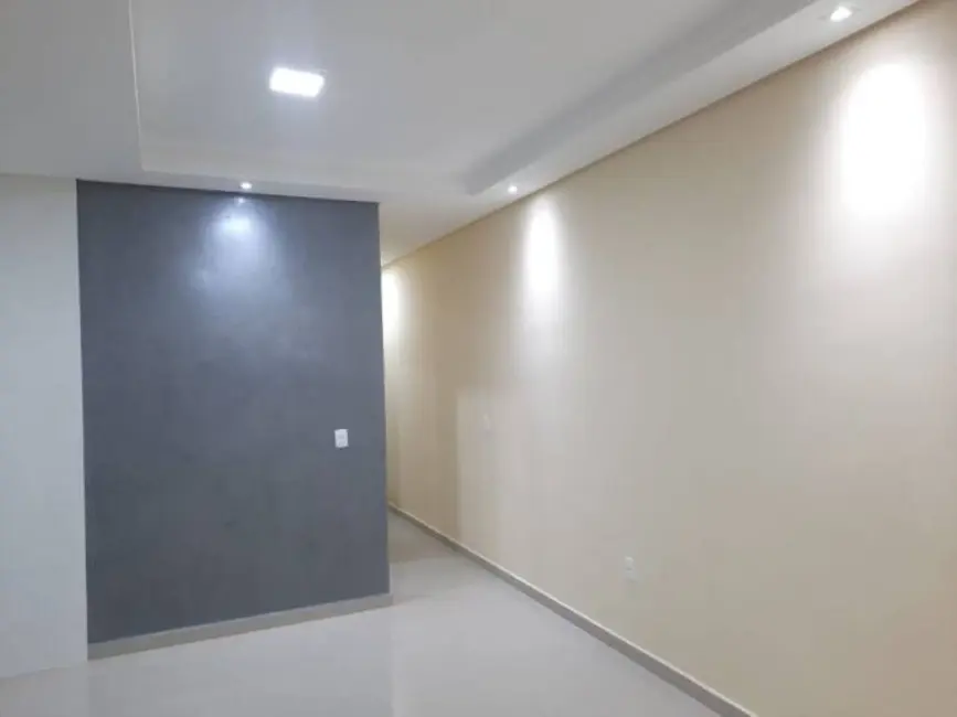 Foto 7 de Casa com 2 quartos à venda, 72m2 em Residencial Estoril, Taubate - SP