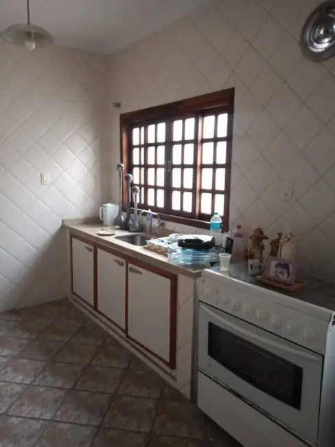 Foto 6 de Casa com 3 quartos à venda, 216m2 em Jardim das Nações, Taubate - SP