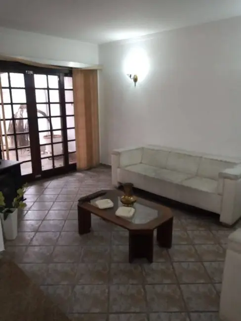 Foto 3 de Casa com 3 quartos à venda, 216m2 em Jardim das Nações, Taubate - SP