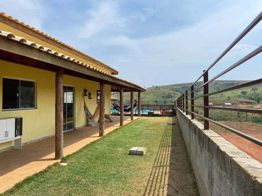 Foto 1 de Chácara com 3 quartos à venda, 1000m2 em Barreiro, Taubate - SP