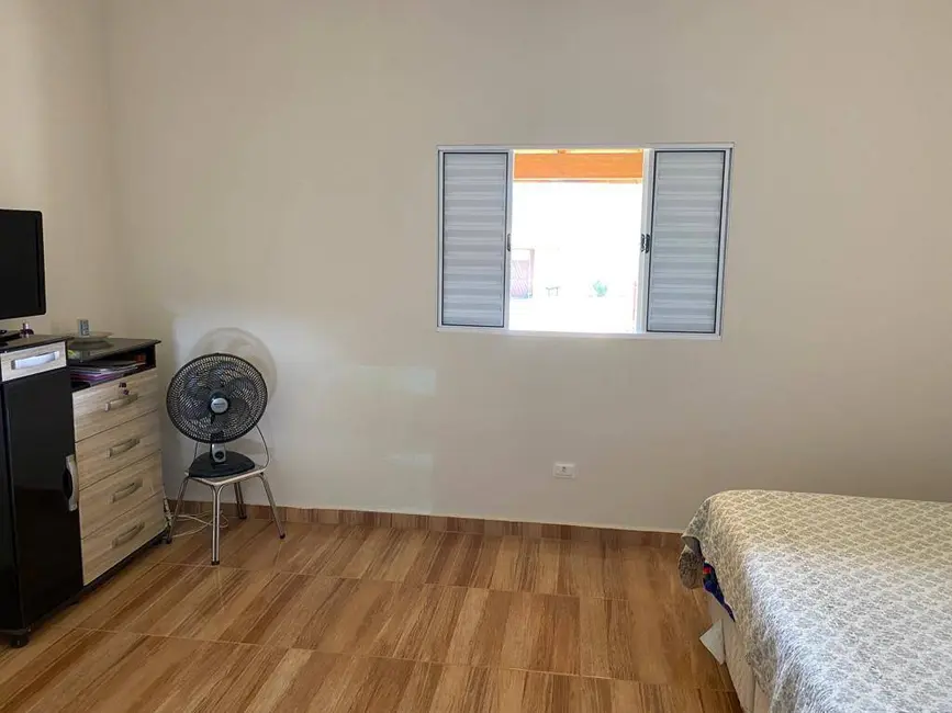 Foto 4 de Chácara com 3 quartos à venda, 1000m2 em Barreiro, Taubate - SP
