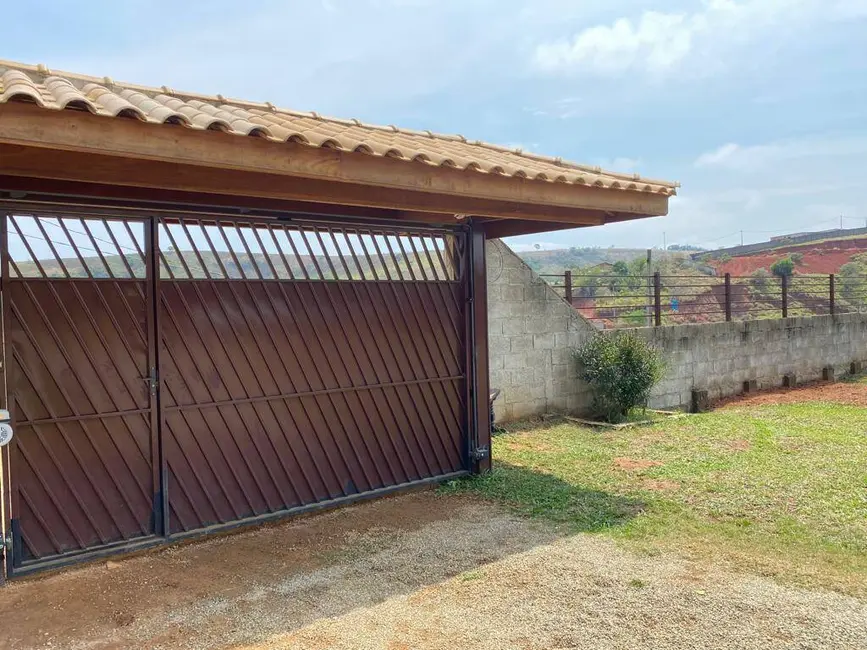 Foto 2 de Chácara com 3 quartos à venda, 1000m2 em Barreiro, Taubate - SP