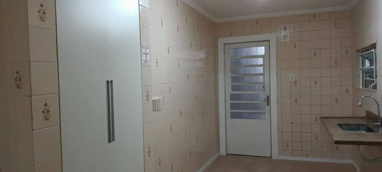 Foto 5 de Casa com 4 quartos à venda, 250m2 em Jardim Jaraguá, Taubate - SP