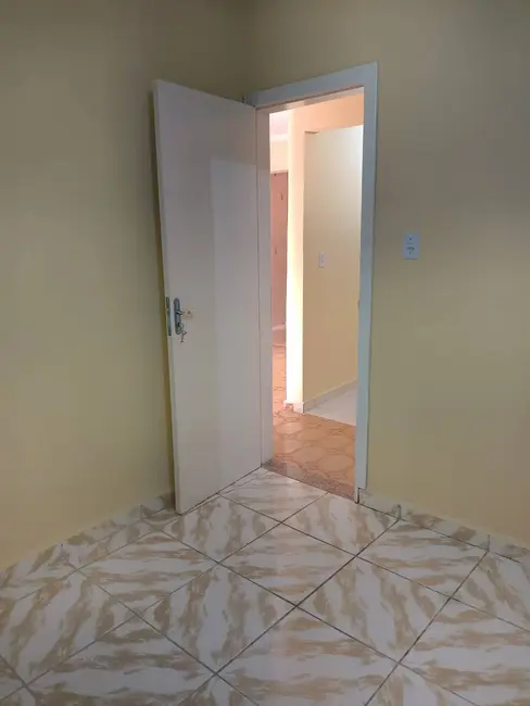 Foto 3 de Casa com 4 quartos à venda, 250m2 em Jardim Jaraguá, Taubate - SP