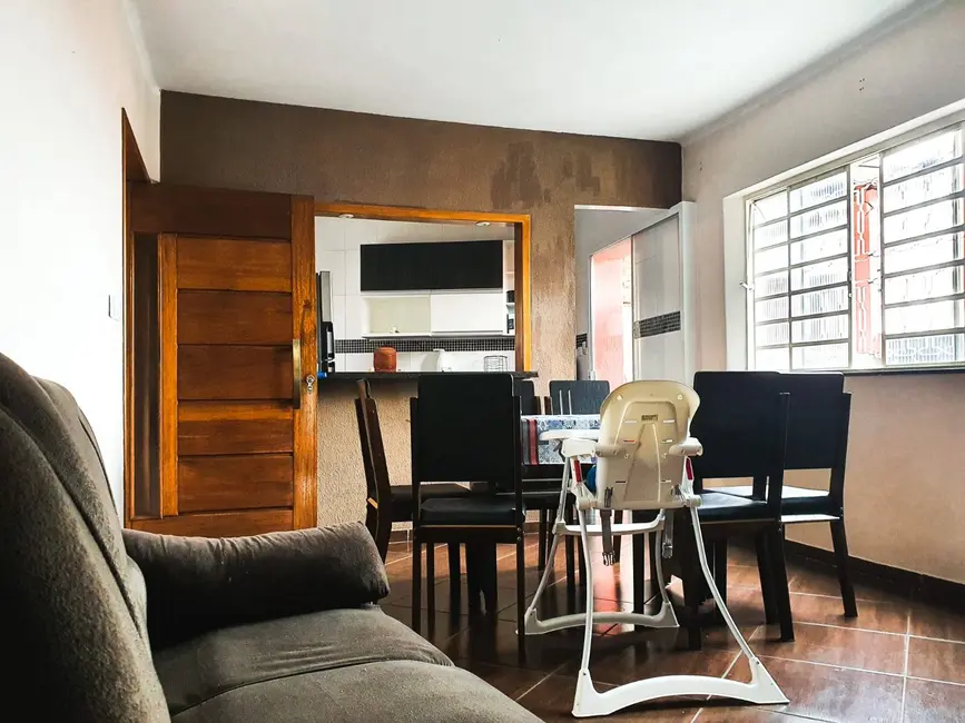 Foto 3 de Casa com 4 quartos à venda, 300m2 em Jardim América, Taubate - SP
