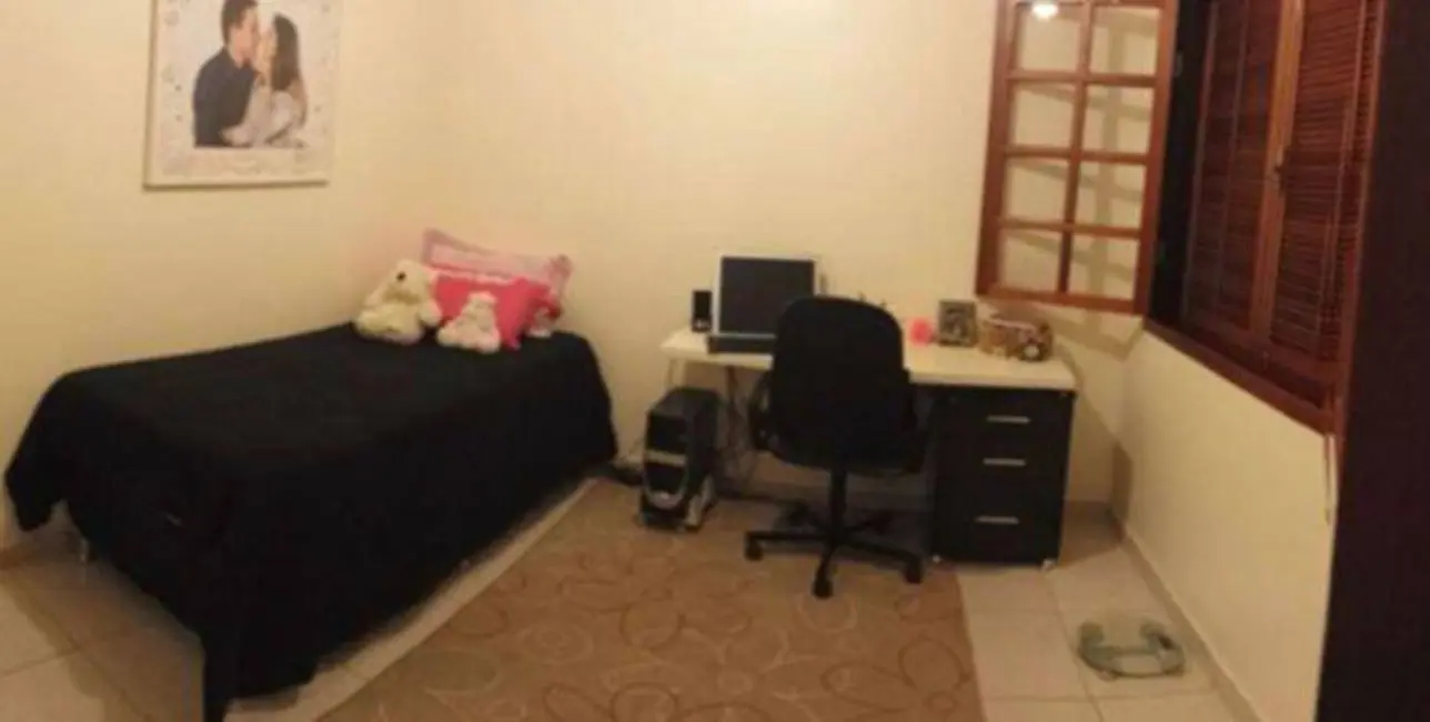 Casa com 3 quartos à venda, 230m2 em Tremembe - SP - imagem 8 Foto 8 de Casa com 3 quartos à venda, 230m2 em Tremembe - SP