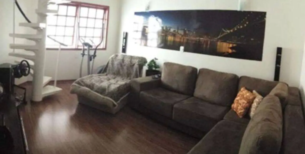 Casa com 3 quartos à venda, 230m2 em Tremembe - SP - imagem 3 Foto 3 de Casa com 3 quartos à venda, 230m2 em Tremembe - SP