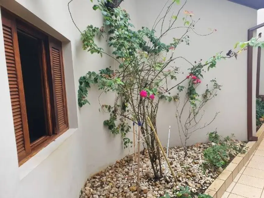 Foto 9 de Casa com 2 quartos à venda, 276m2 em Parque das Flores, Taubate - SP