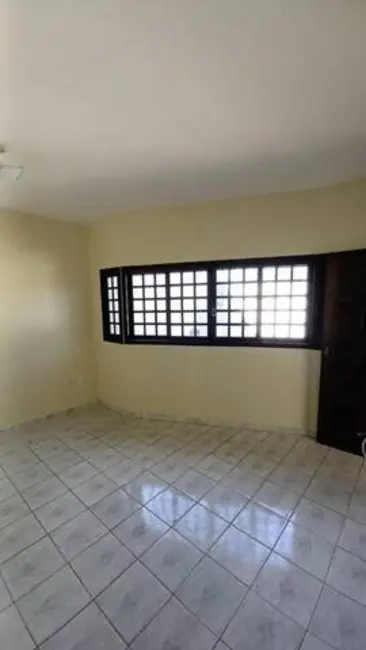 Casa com 1 quarto à venda, 250m2 em Parque São Luís, Taubate - SP - imagem 8 Foto 8 de Casa com 1 quarto à venda, 250m2 em Parque São Luís, Taubate - SP