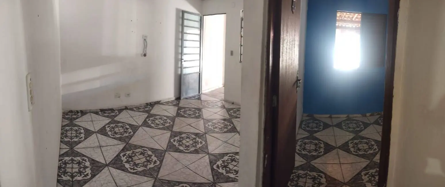 Foto 9 de Casa com 6 quartos à venda, 180m2 em Residencial Sítio Santo Antônio, Taubate - SP