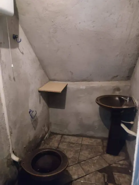 Foto 6 de Casa com 6 quartos à venda, 180m2 em Residencial Sítio Santo Antônio, Taubate - SP