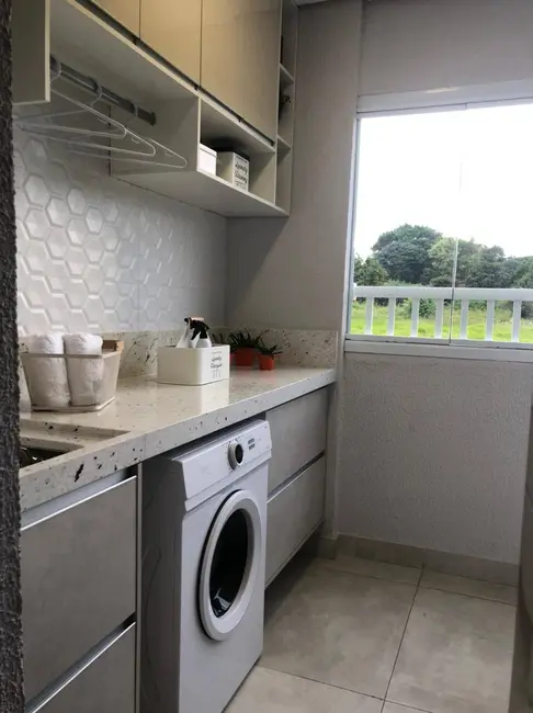 Foto 4 de Apartamento com 2 quartos à venda, 56m2 em Jardim Gurilândia, Taubate - SP