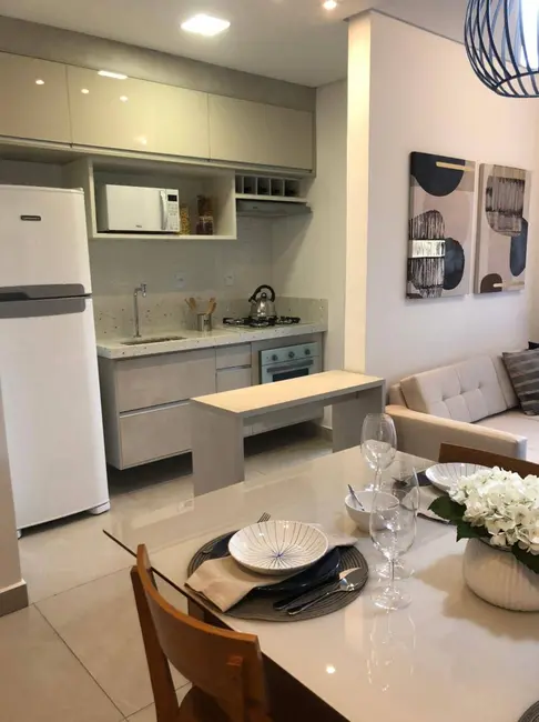 Foto 3 de Apartamento com 2 quartos à venda, 56m2 em Jardim Gurilândia, Taubate - SP
