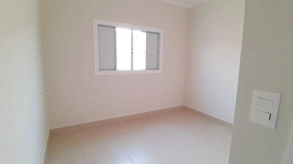 Foto 7 de Casa com 2 quartos à venda, 125m2 em Vila dos Comerciários 2, Taubate - SP