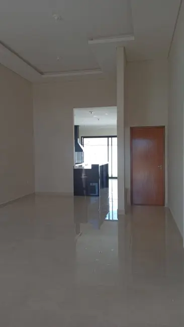 Casa com 3 quartos à venda, 250m2 em Tremembe - SP - imagem 3 Foto 3 de Casa com 3 quartos à venda, 250m2 em Tremembe - SP