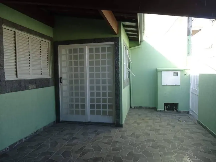 Casa com 2 quartos à venda, 150m2 em Tremembe - SP - imagem 3 Foto 3 de Casa com 2 quartos à venda, 150m2 em Tremembe - SP