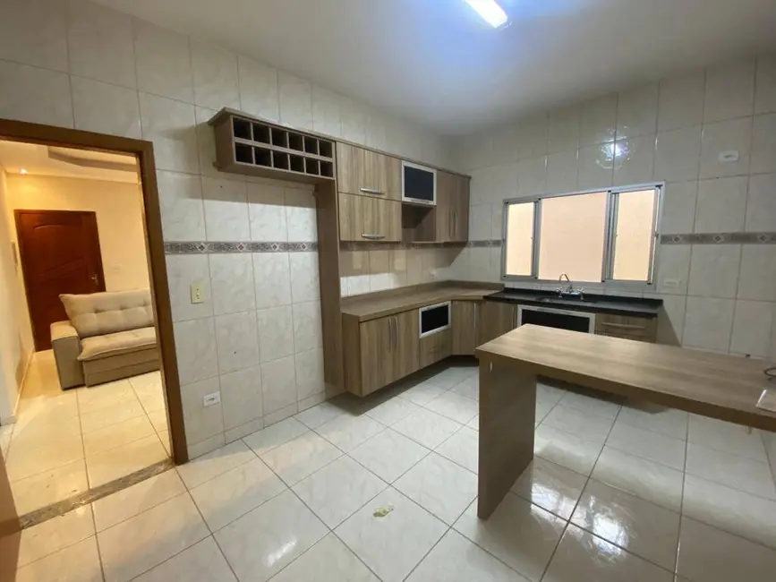 Foto 4 de Casa com 3 quartos à venda, 250m2 em Vila Prosperidade, Taubate - SP