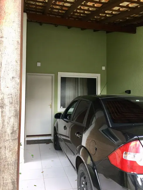 Foto 3 de Casa com 3 quartos para alugar, 200m2 em Piracangaguá, Taubate - SP