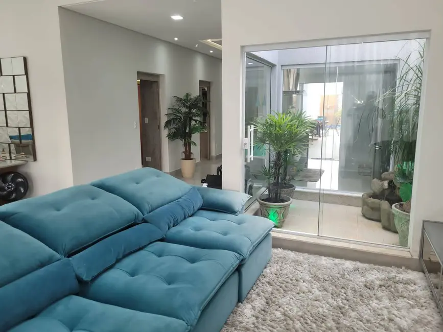 Foto 3 de Casa com 3 quartos à venda, 178m2 em Chácara do Visconde, Taubate - SP