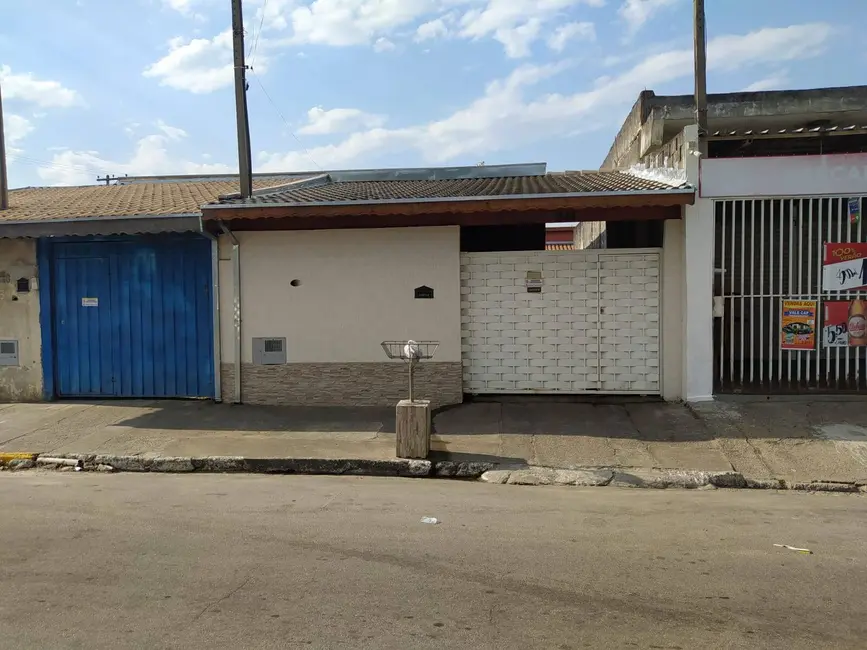 Foto 1 de Casa com 2 quartos à venda, 130m2 em Tremembe - SP