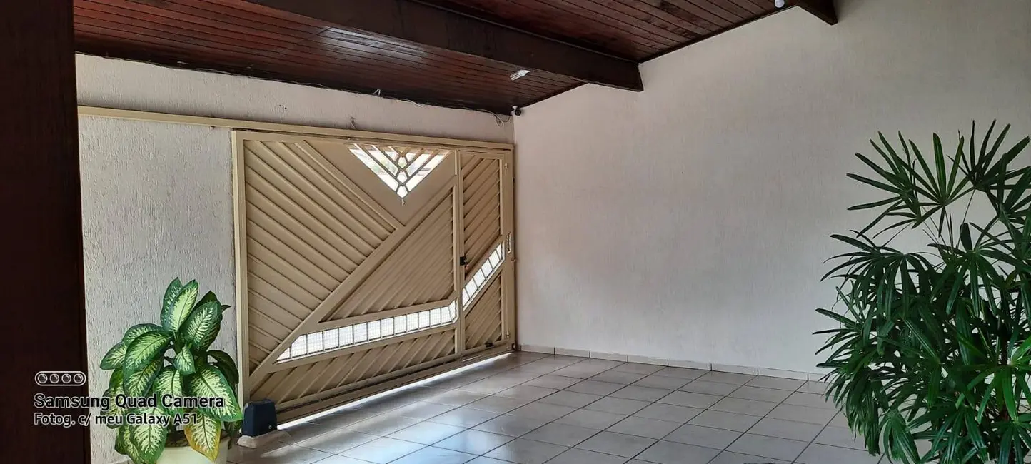 Foto 2 de Casa com 2 quartos à venda, 186m2 em Residencial Novo Horizonte, Taubate - SP