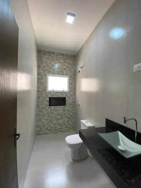 Foto 4 de Casa com 3 quartos à venda, 259m2 em Tremembe - SP