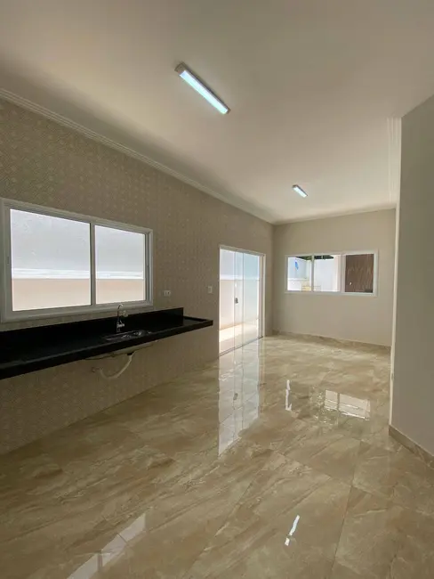 Foto 3 de Casa com 3 quartos à venda, 259m2 em Tremembe - SP