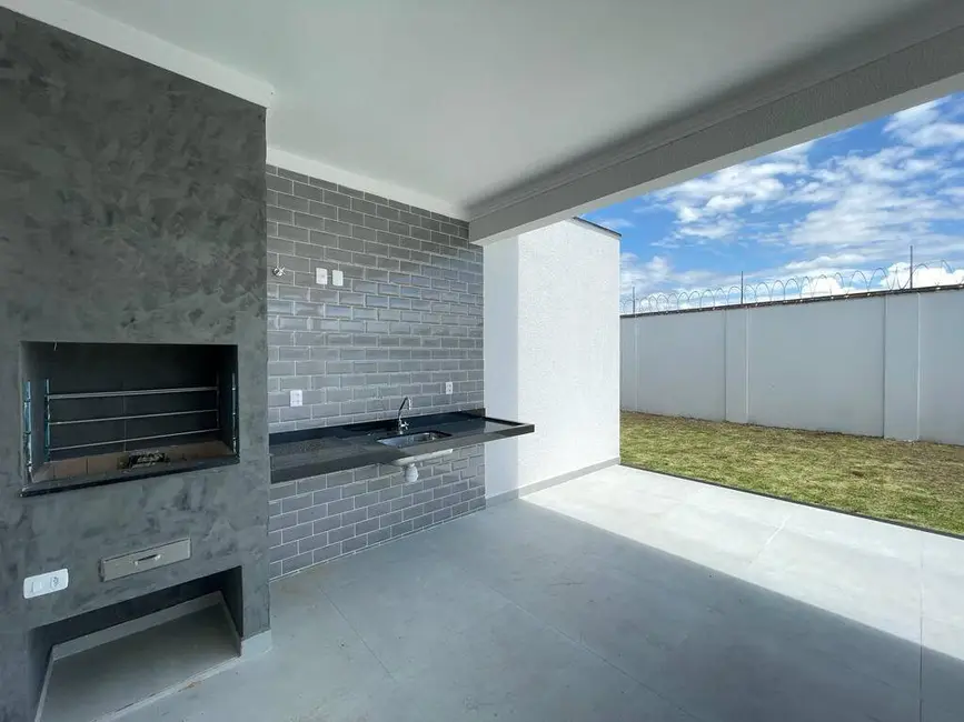Foto 2 de Casa com 3 quartos à venda, 360m2 em Quiririm, Taubate - SP