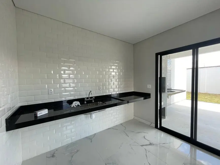 Foto 5 de Casa com 3 quartos à venda, 360m2 em Quiririm, Taubate - SP