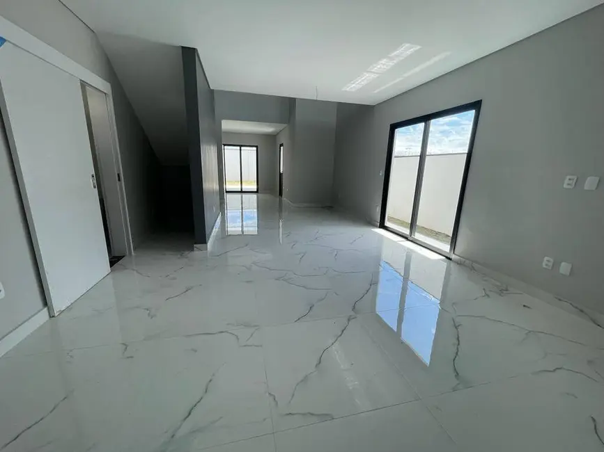 Foto 3 de Casa com 3 quartos à venda, 360m2 em Quiririm, Taubate - SP